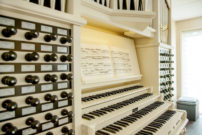 revolutionair orgel met traditioneel uiterlijk