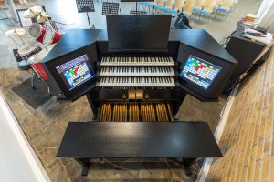 Orgel NEBOkerk bovenaf