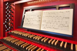 Close up traditioneel uitziend orgel
