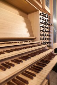 Dit orgel heeft maarliefst 4 klavieren